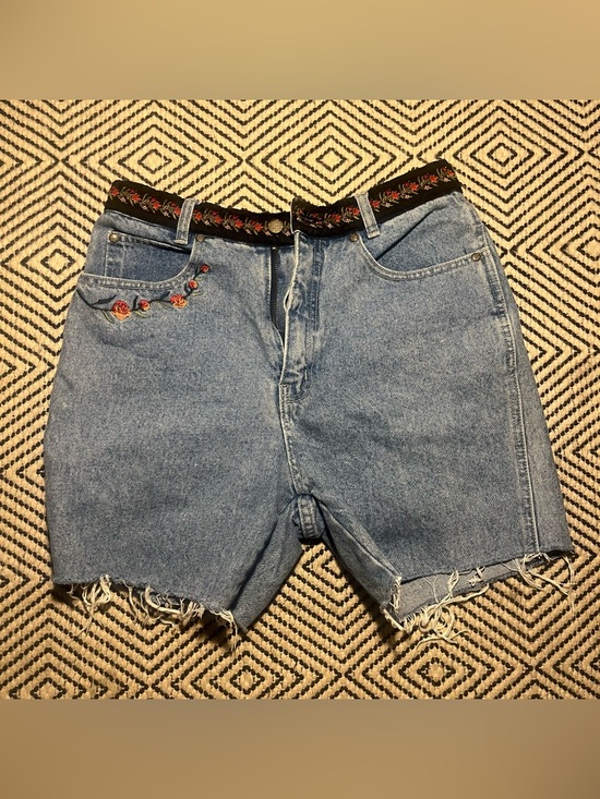 Vintage Pants - Vintage 1990s denim cutoff jean shorts rose floral embroidery
